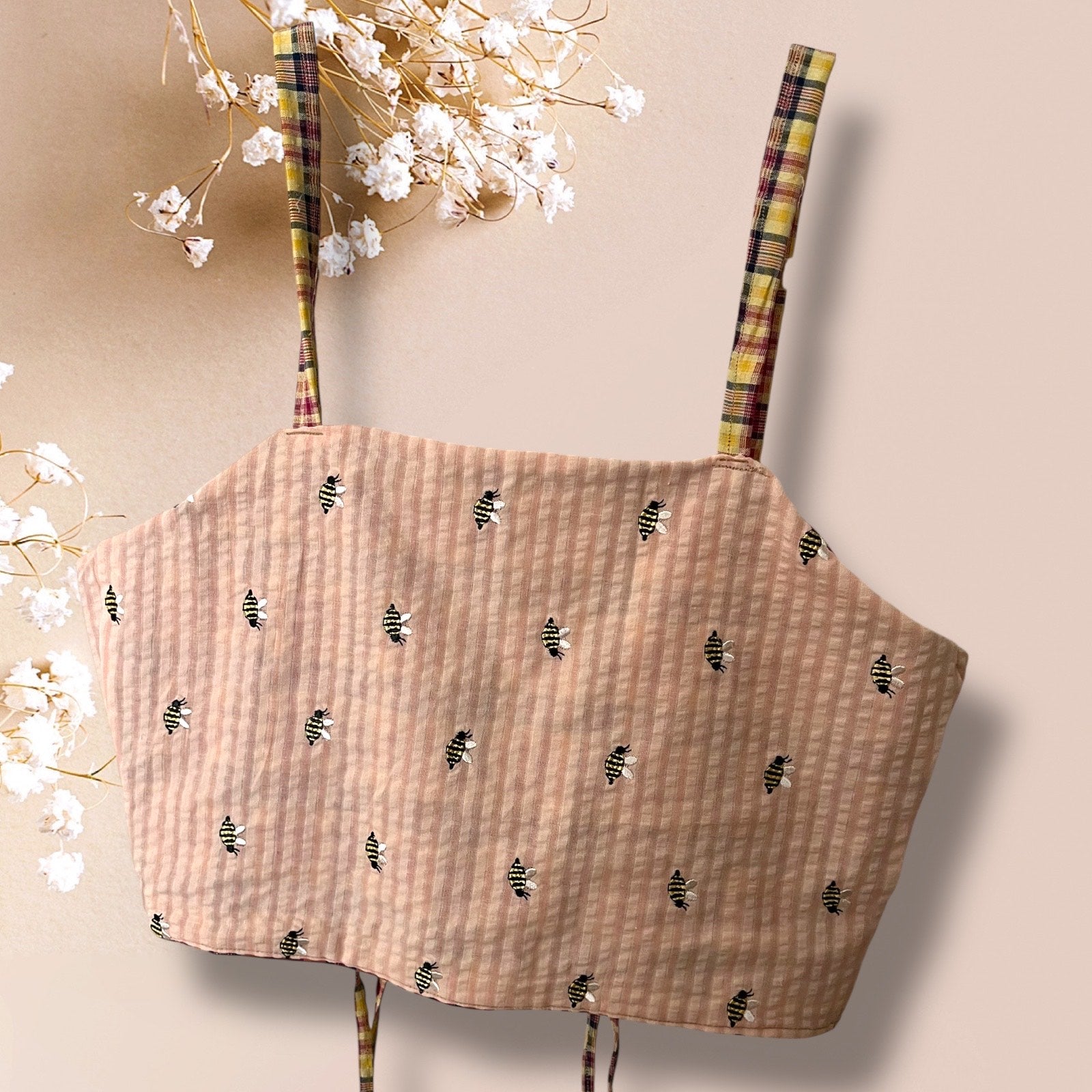 Bee & Plaid Reversible Crop